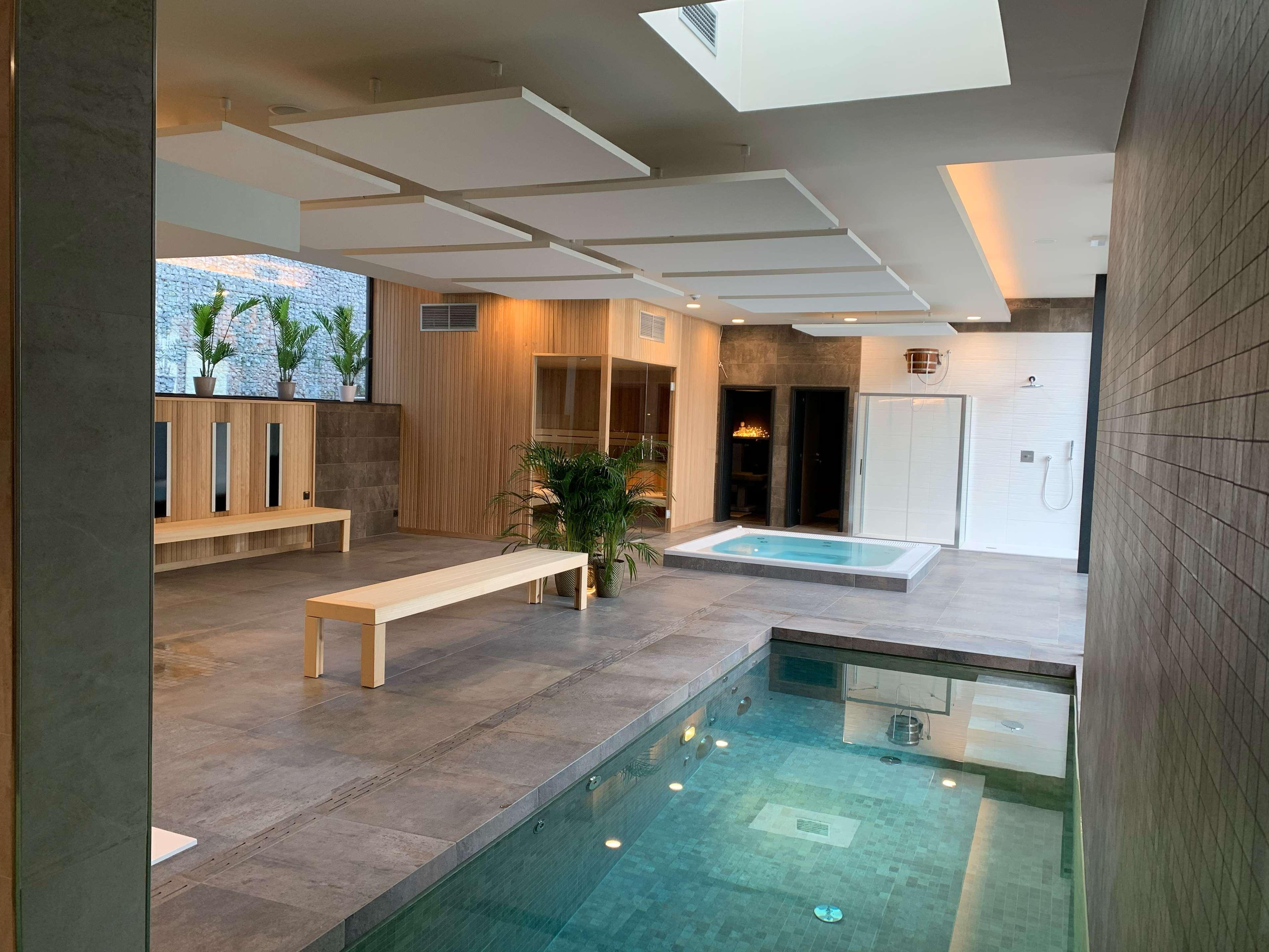 Golden Lakes Hotel Boussu-lez-Walcourt Bagian luar foto