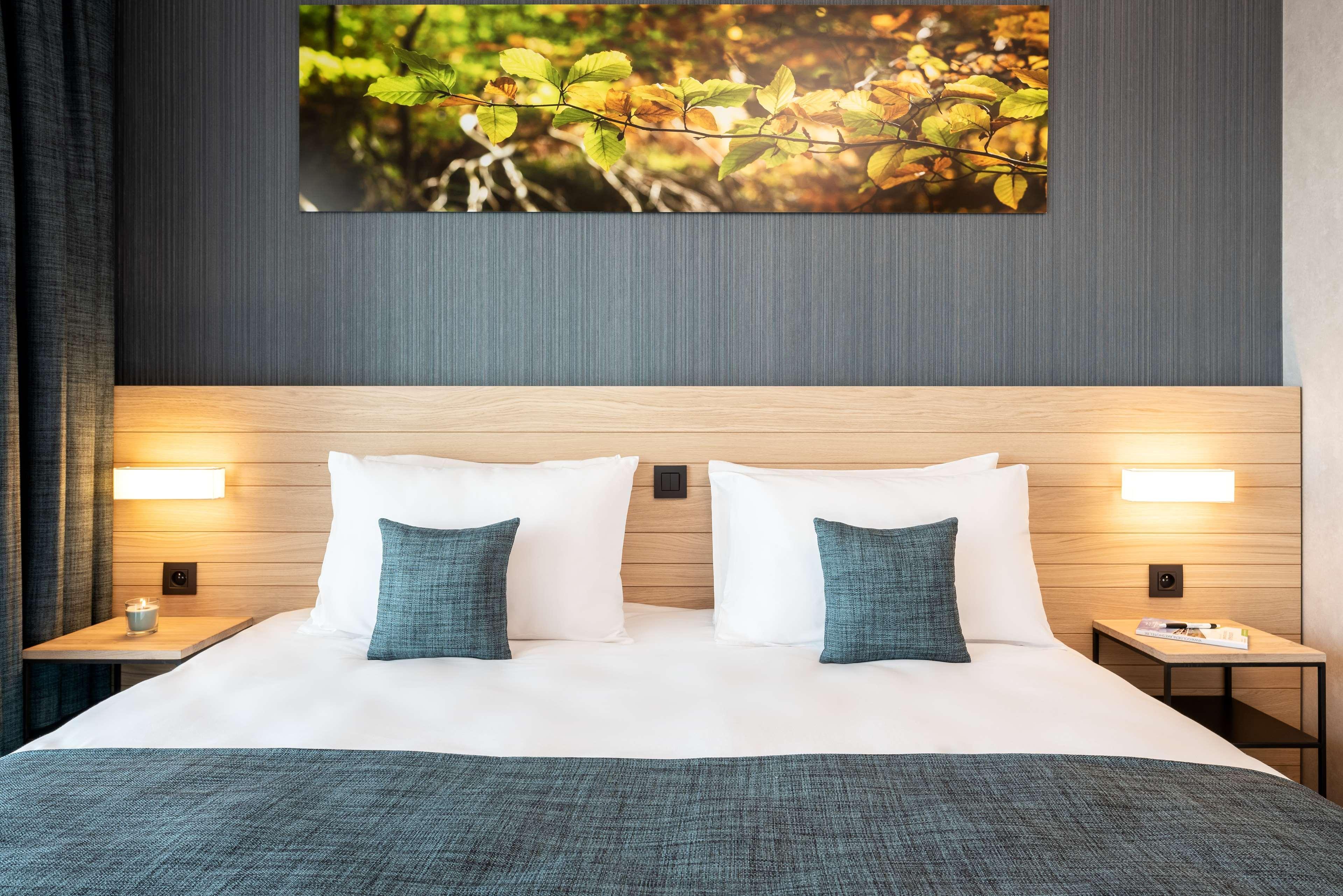 Golden Lakes Hotel Boussu-lez-Walcourt Bagian luar foto