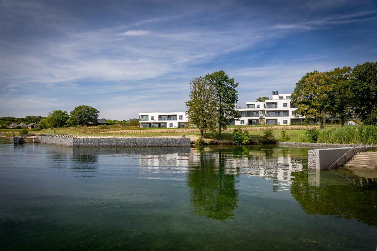 Golden Lakes Hotel Boussu-lez-Walcourt Bagian luar foto